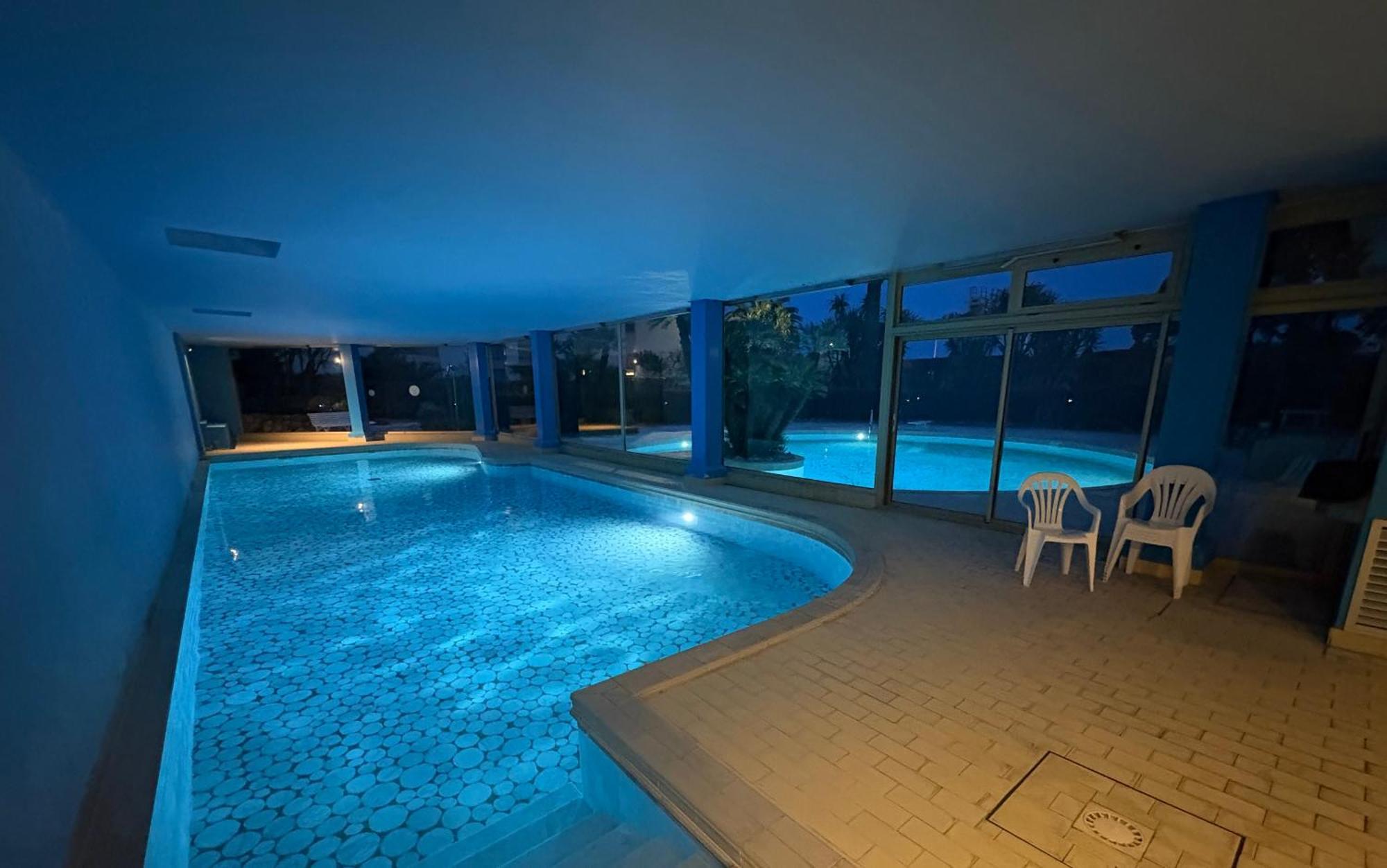 Apartment Vue & Front De Mer, Piscines, 55m2 2pieces *