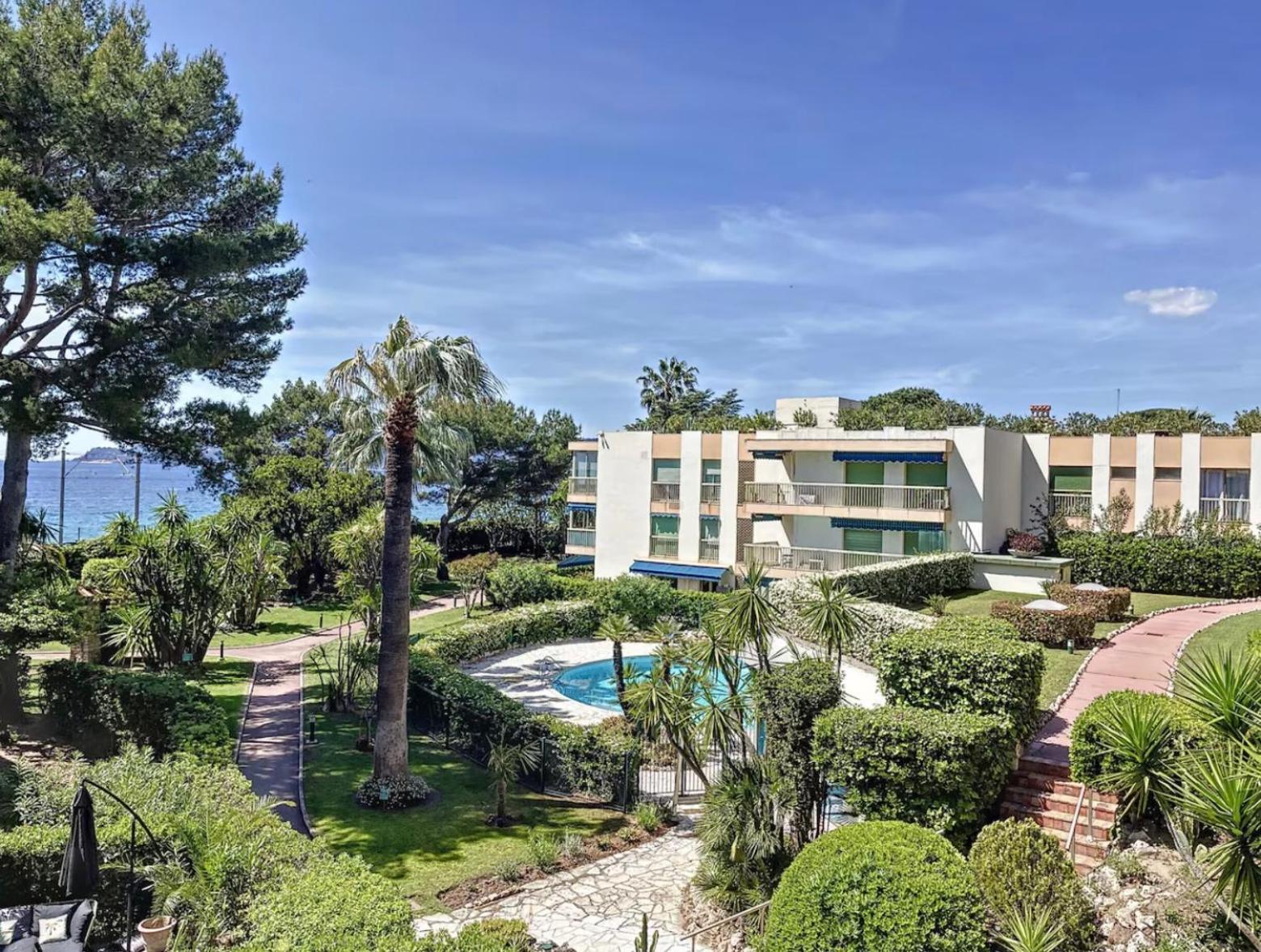 Vue & Front De Mer, Piscines, 55m2 2pieces Apartment Cannes