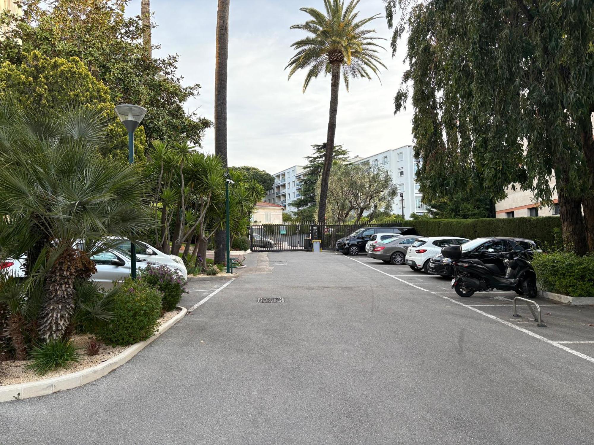 Apartment Vue & Front De Mer, Piscines, 55m2 2pieces