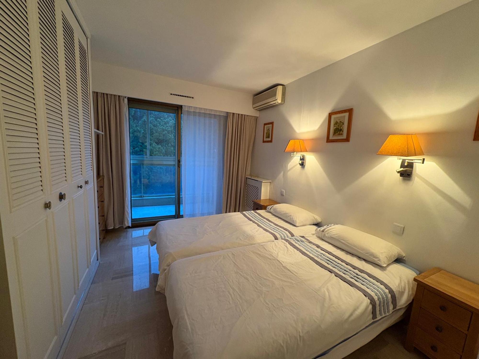Apartment Vue & Front De Mer, Piscines, 55m2 2pieces *