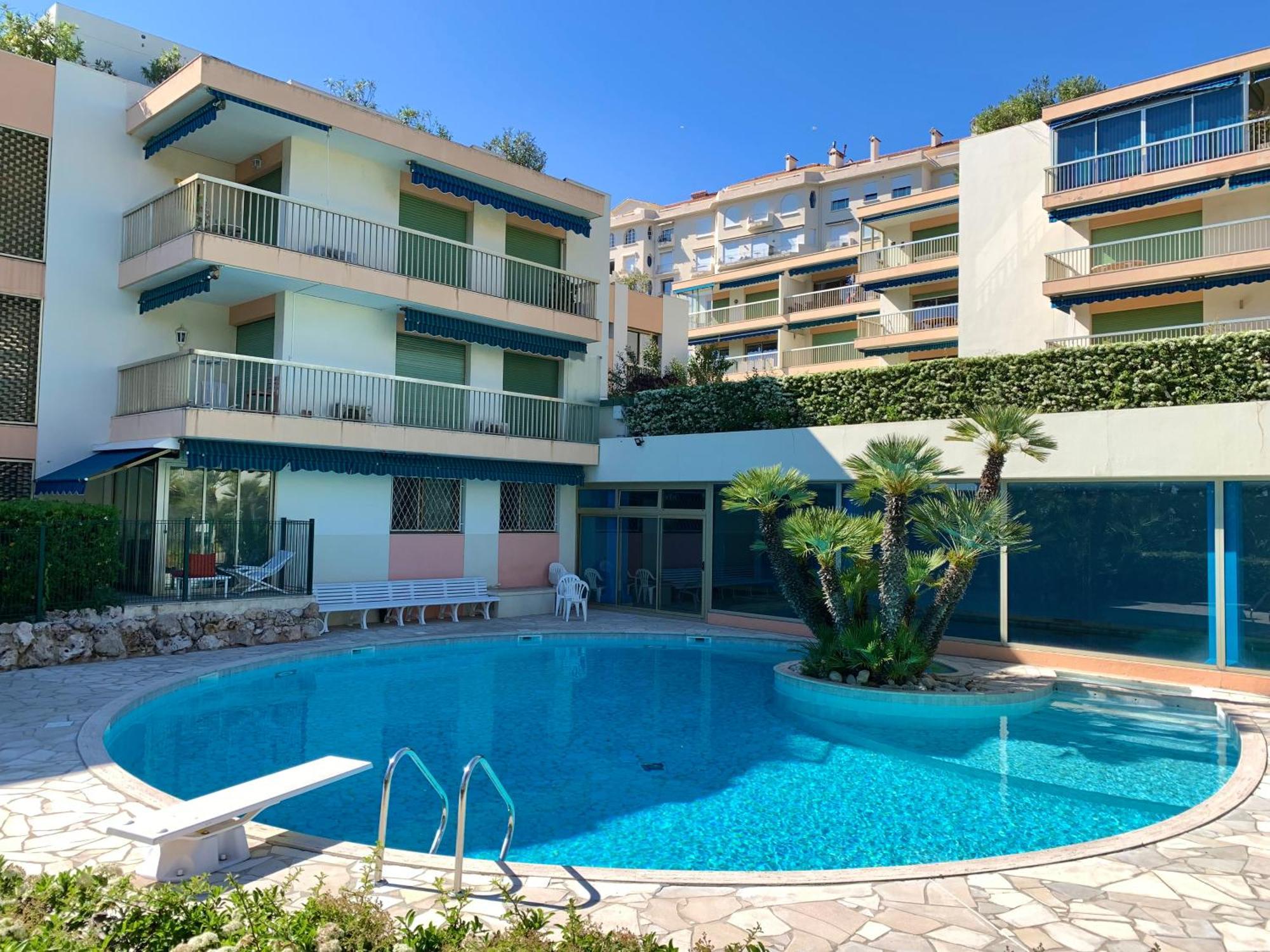 Apartment Vue & Front De Mer, Piscines, 55m2 2pieces